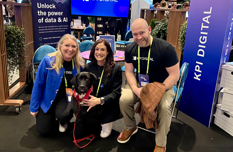 Meet-The-Team-MelanieLeclaire-Photos-1